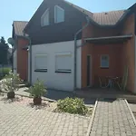 Holiday Apartman 3*