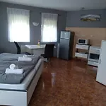 Holiday Apartman Buk