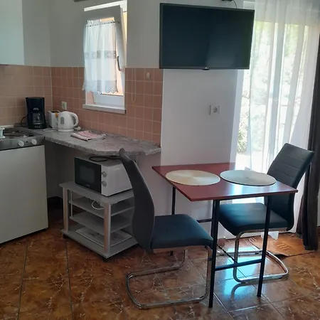 Holiday Apartman * Buk