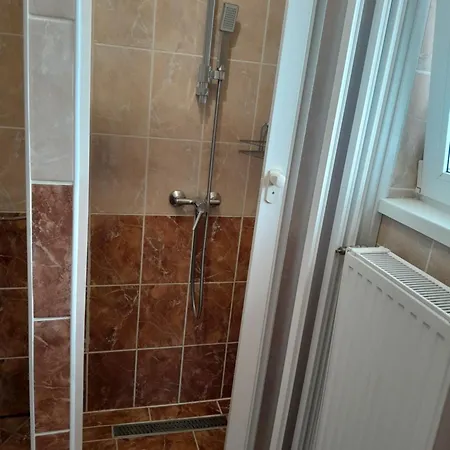 Guest house Holiday Apartman