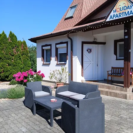 Holiday Apartman Bük