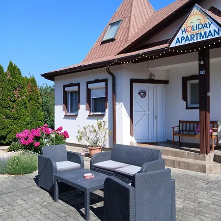 게스트하우스 Holiday Apartman