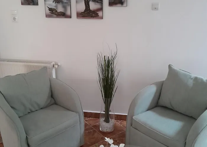 בית הארחה Holiday Apartman