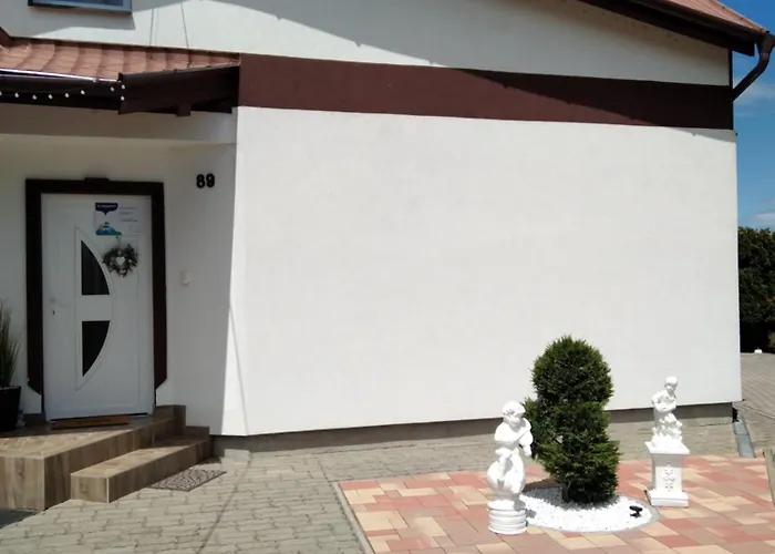 Holiday Apartman בית הארחה Bük