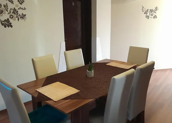 בית הארחה Holiday Apartman Bük