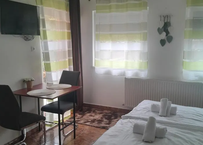Holiday Apartman 3*